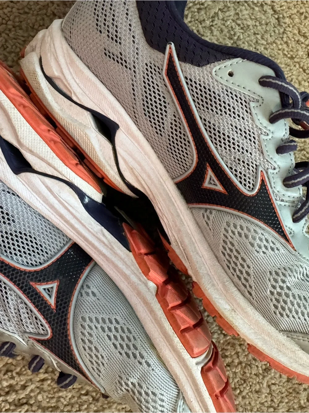 Mizuno Women's Light Gray and Navy Running Sneakers with Coral Highlights
